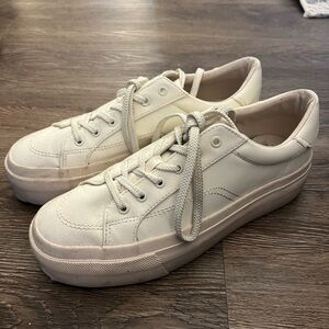 Zara White Sneakers Low-Top Minimalist Design | Woman’s 9